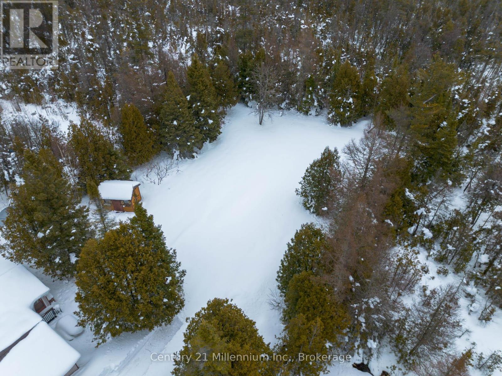 465 SHORELINE AVENUE