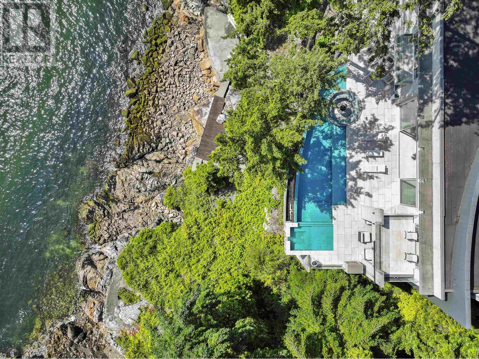 5225 GULF PLACE