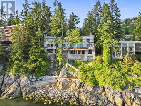 5225 GULF PLACE West Vancouver BC V7W2V9