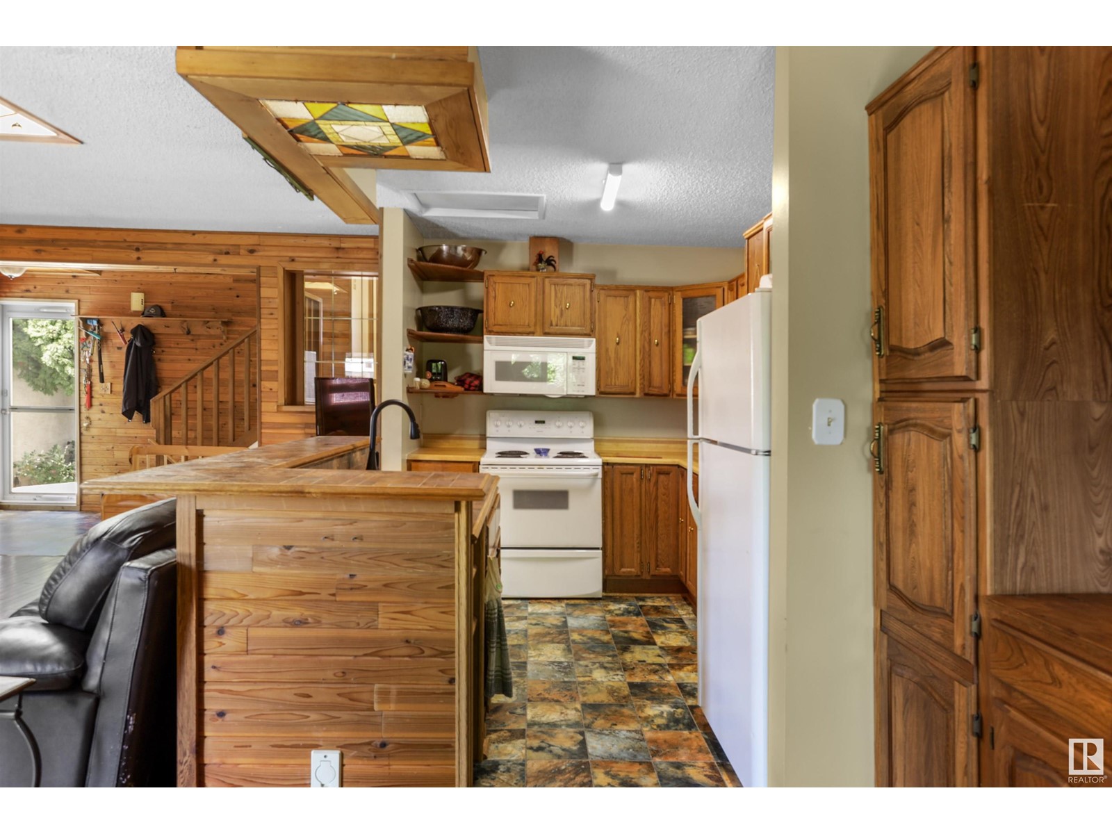52 CHUNGO DR