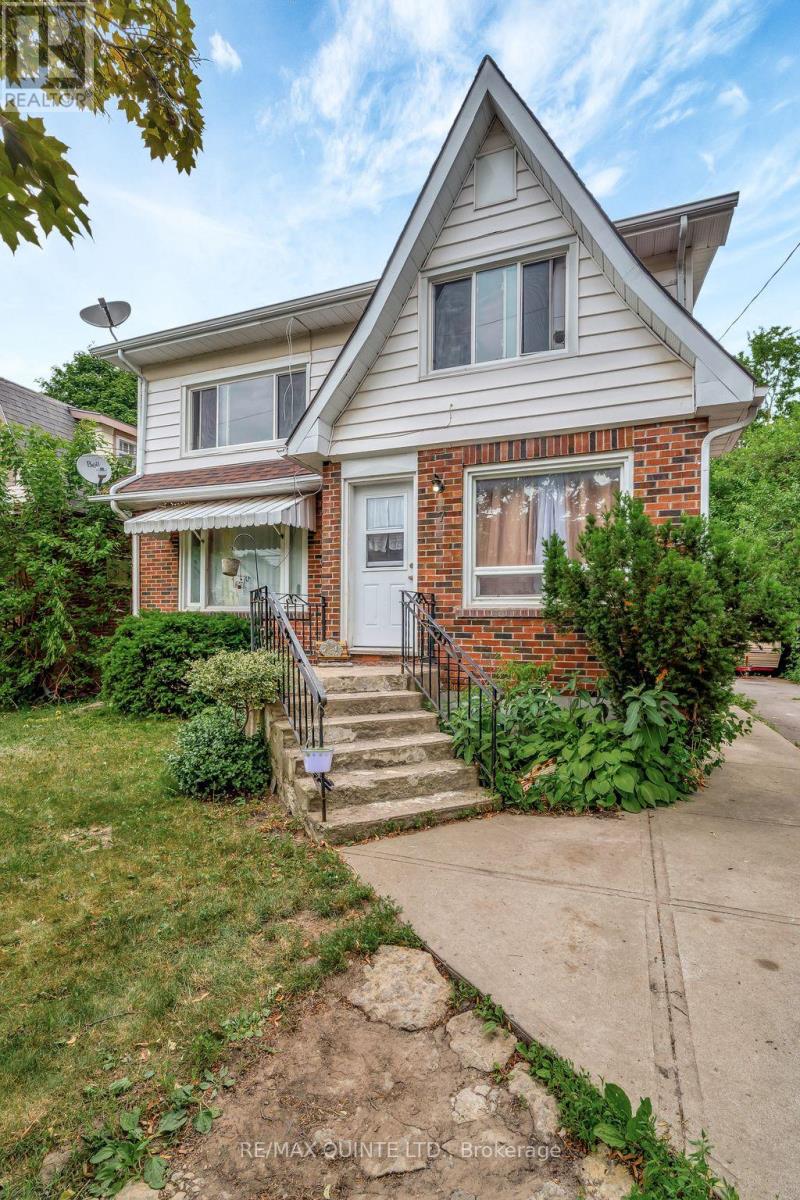 7 RITCHIE AVENUE