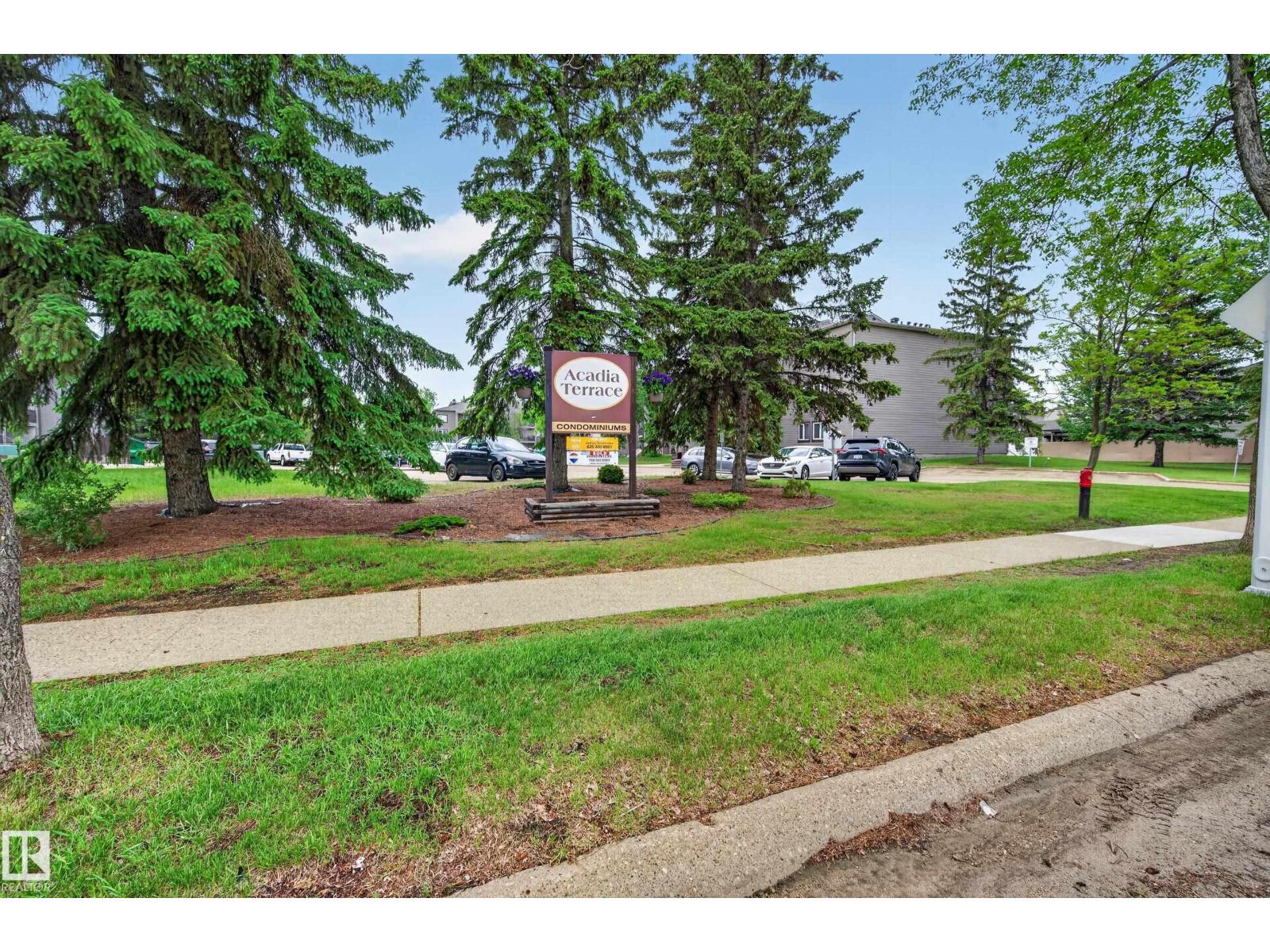 #201 49 AKINS DR