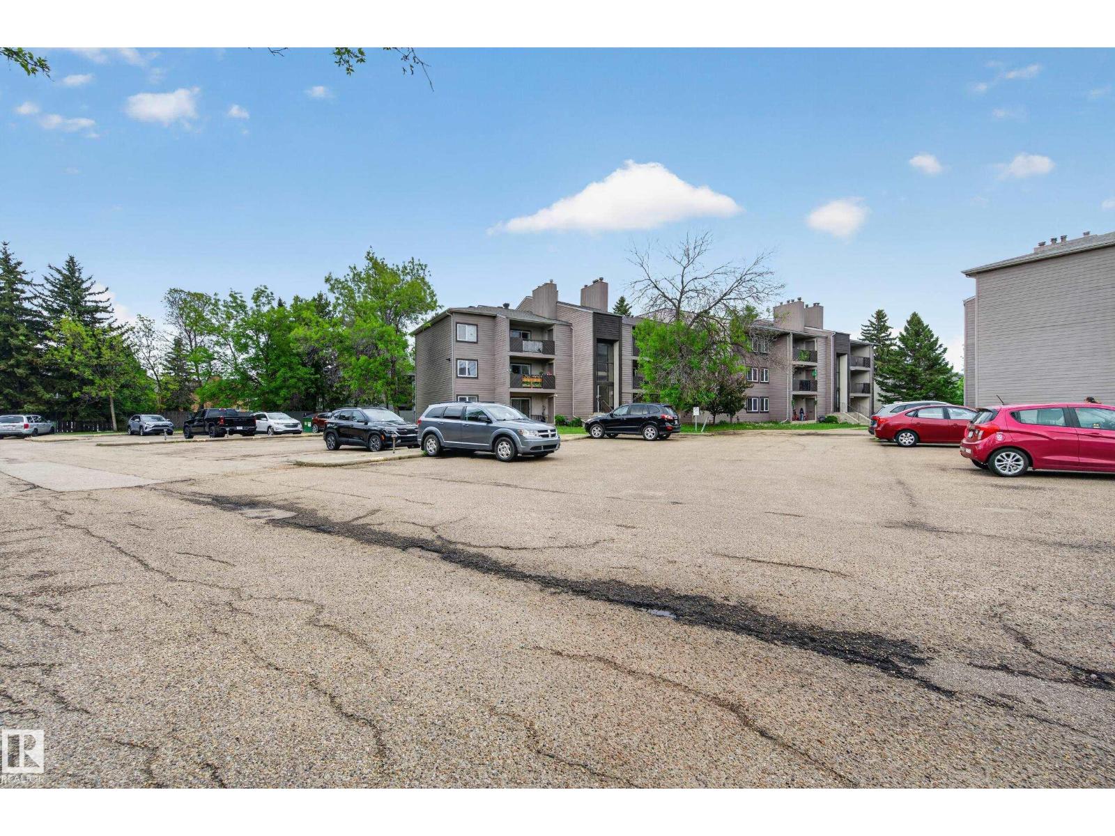 #201 49 AKINS DR