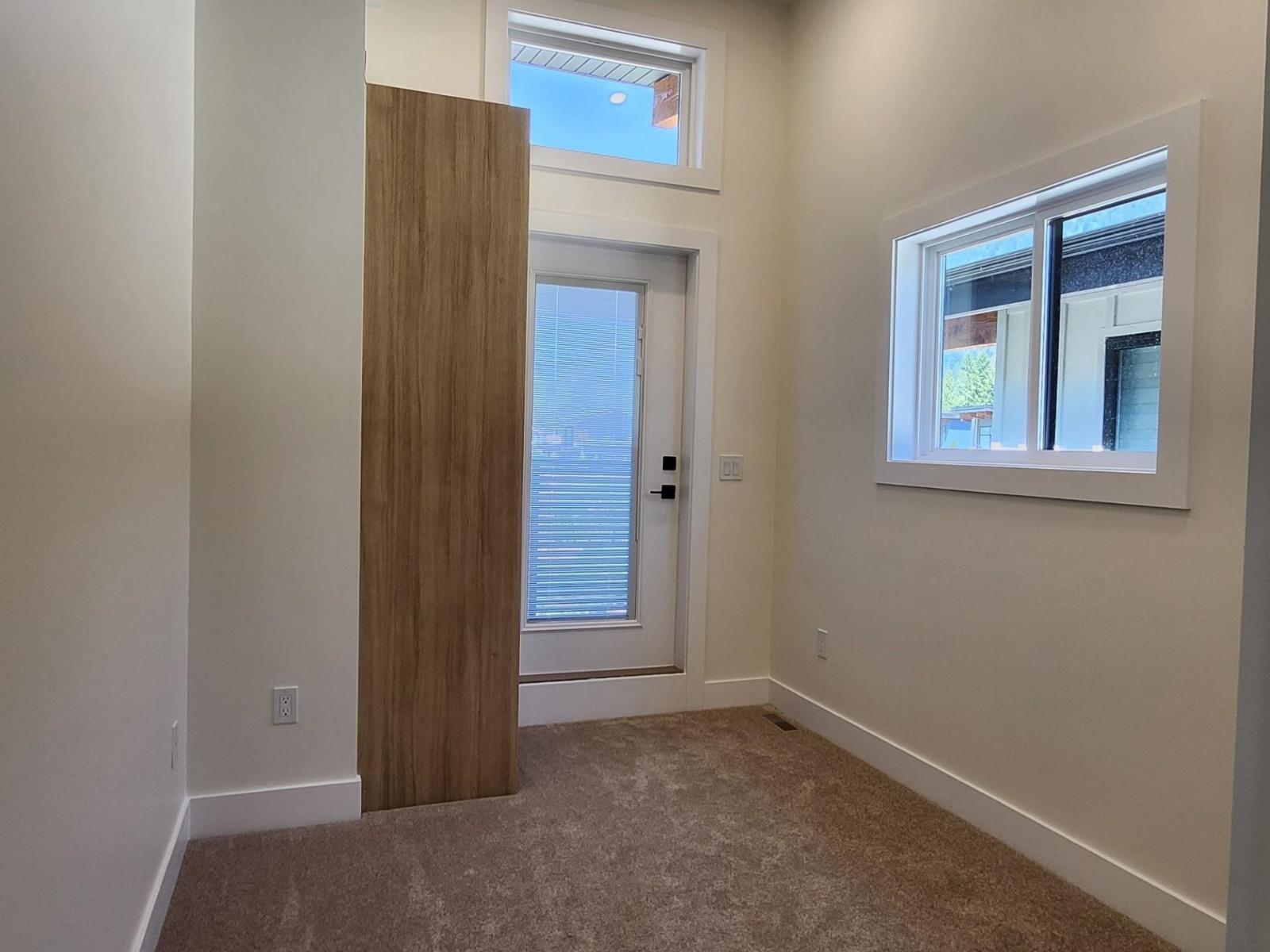 5 798 HOT SPRINGS ROAD|Harrison Hot Springs