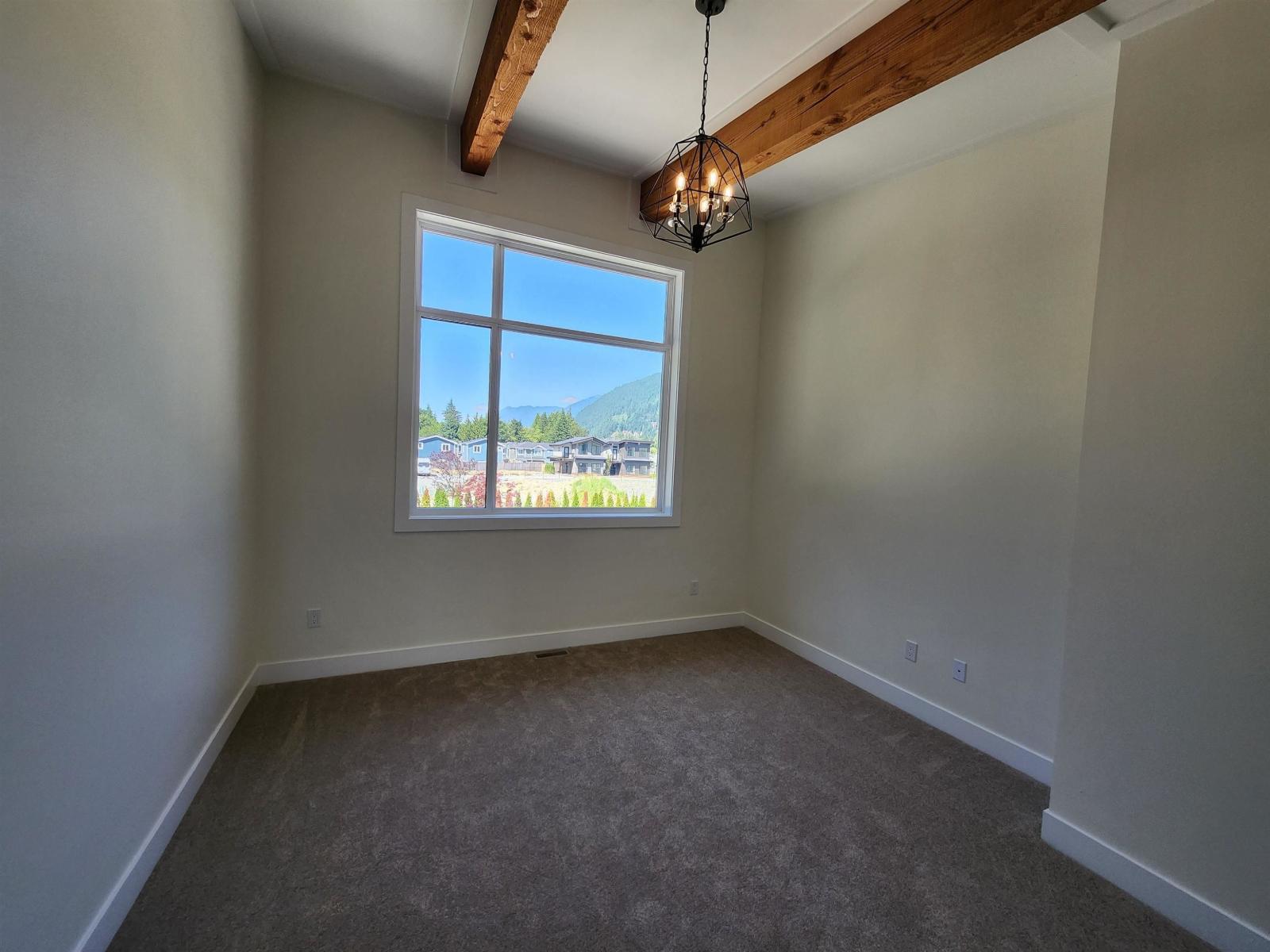 5 798 HOT SPRINGS ROAD|Harrison Hot Springs