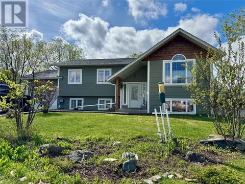 2013 87A Avenue Dawson Creek BC V1G4W5