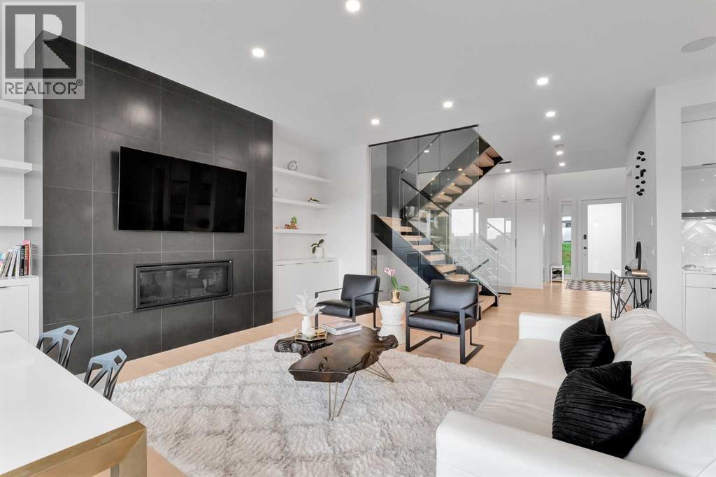 1005 Drury Avenue NE