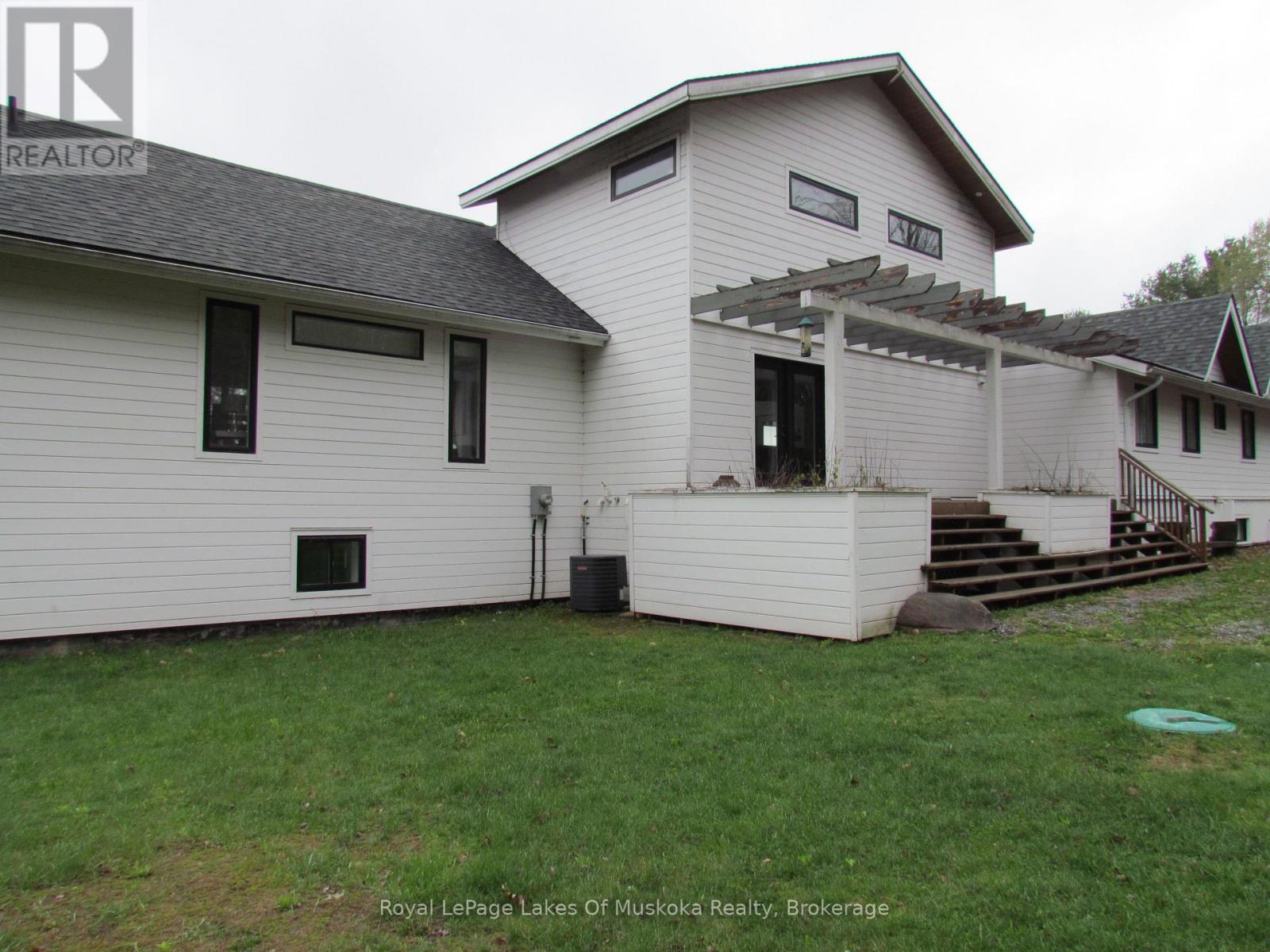 1-1331 SOUTH MONCK DRIVE