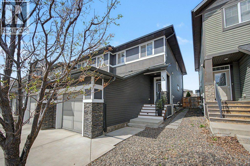 194 Legacy Mews SE
