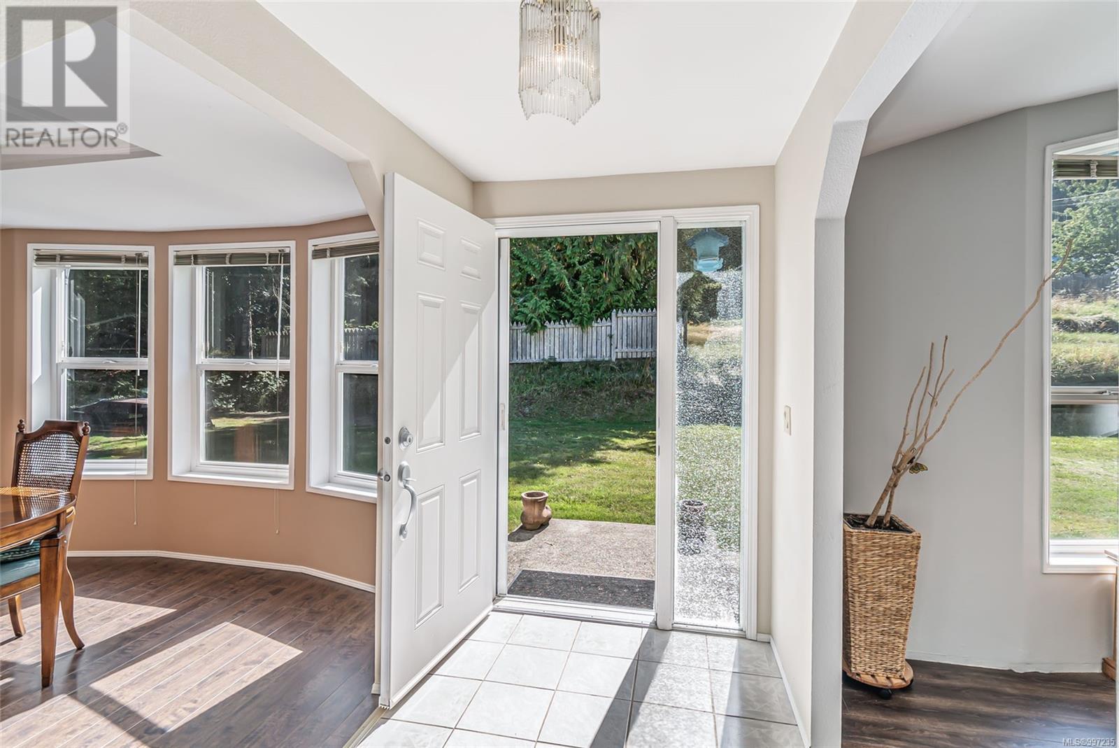 1122 Popham Rd