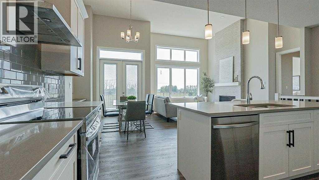 803 Hampshire Bay NE