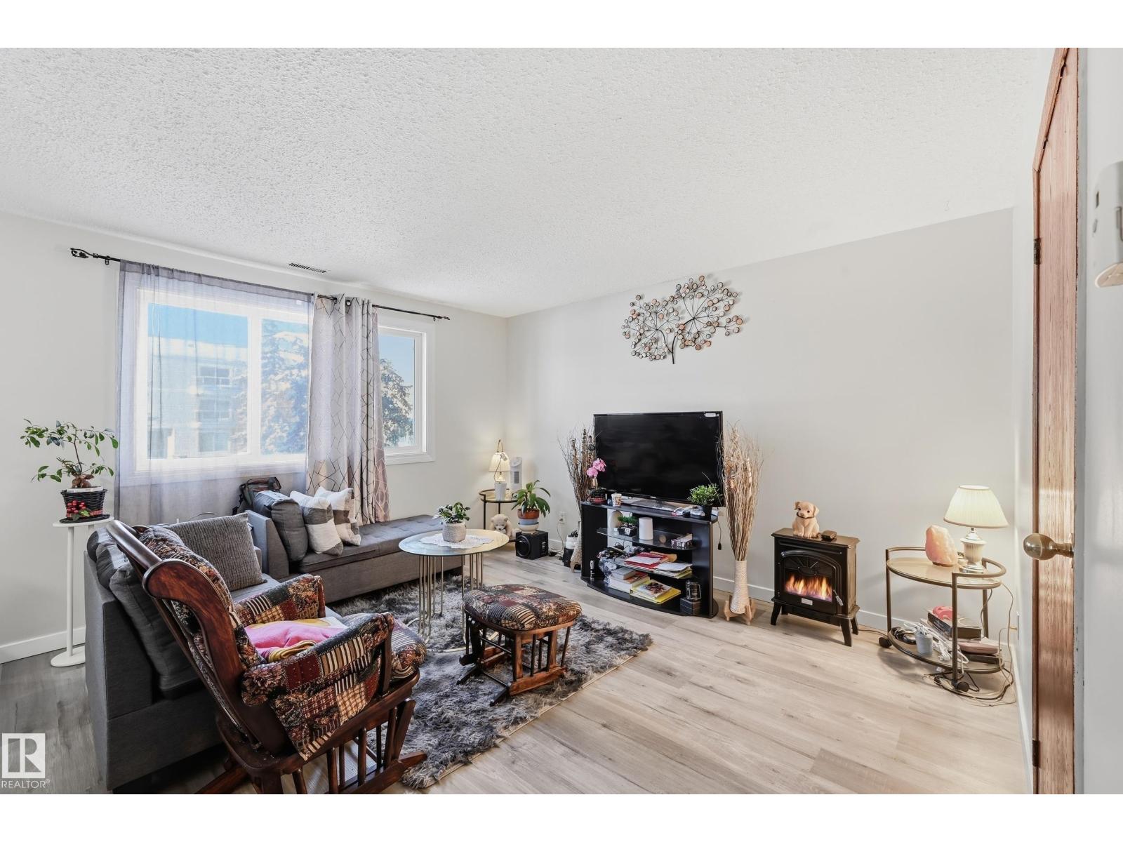 1482 LAKEWOOD RD W NW