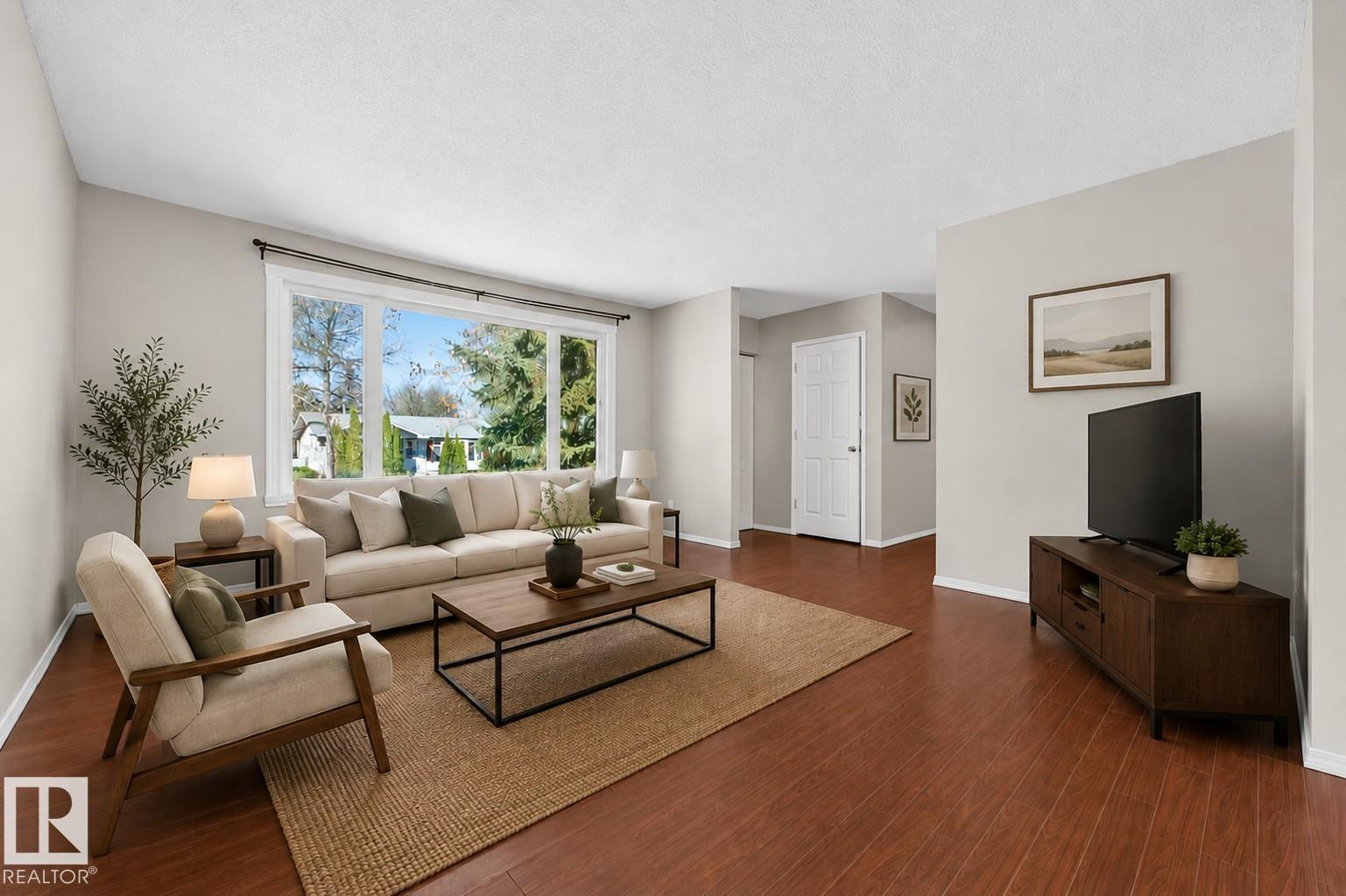 105 MISSION AV