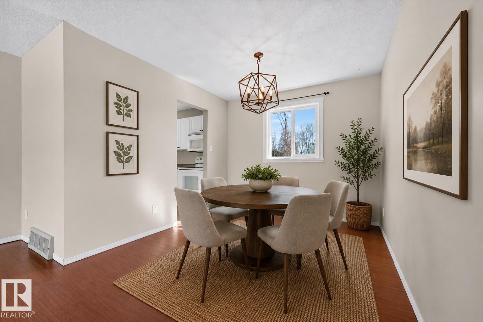 105 MISSION AV