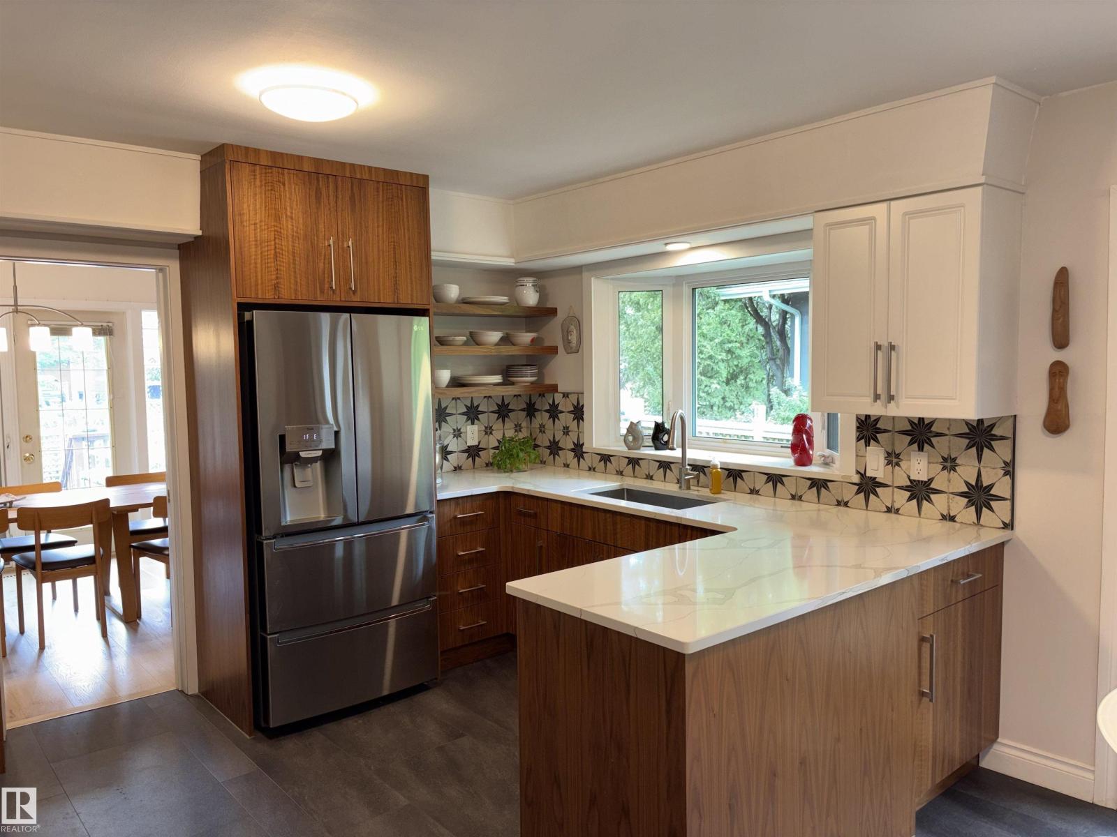 14016 85 AV NW