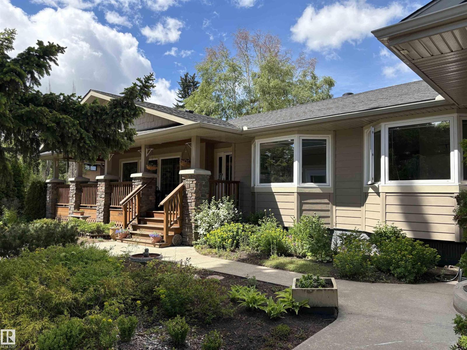 14016 85 AV NW