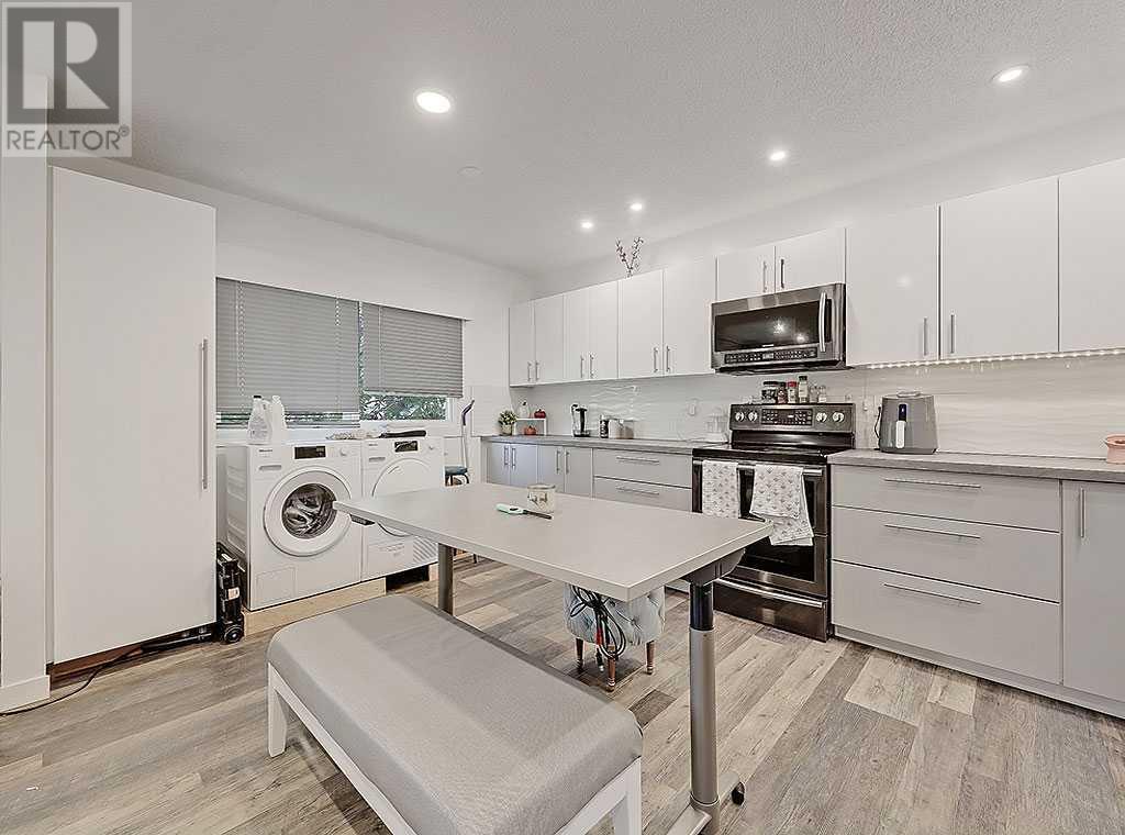 136 Ranchview Court NW