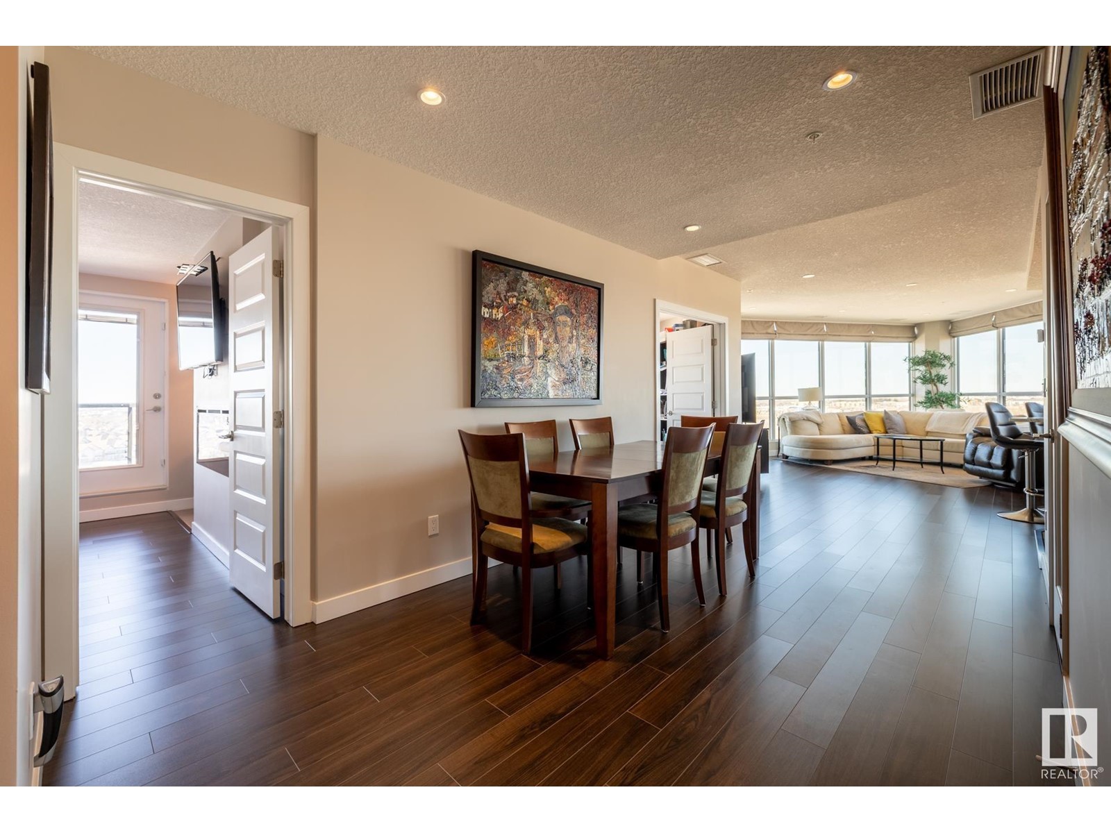 #1121 5151 Windermere BV SW
