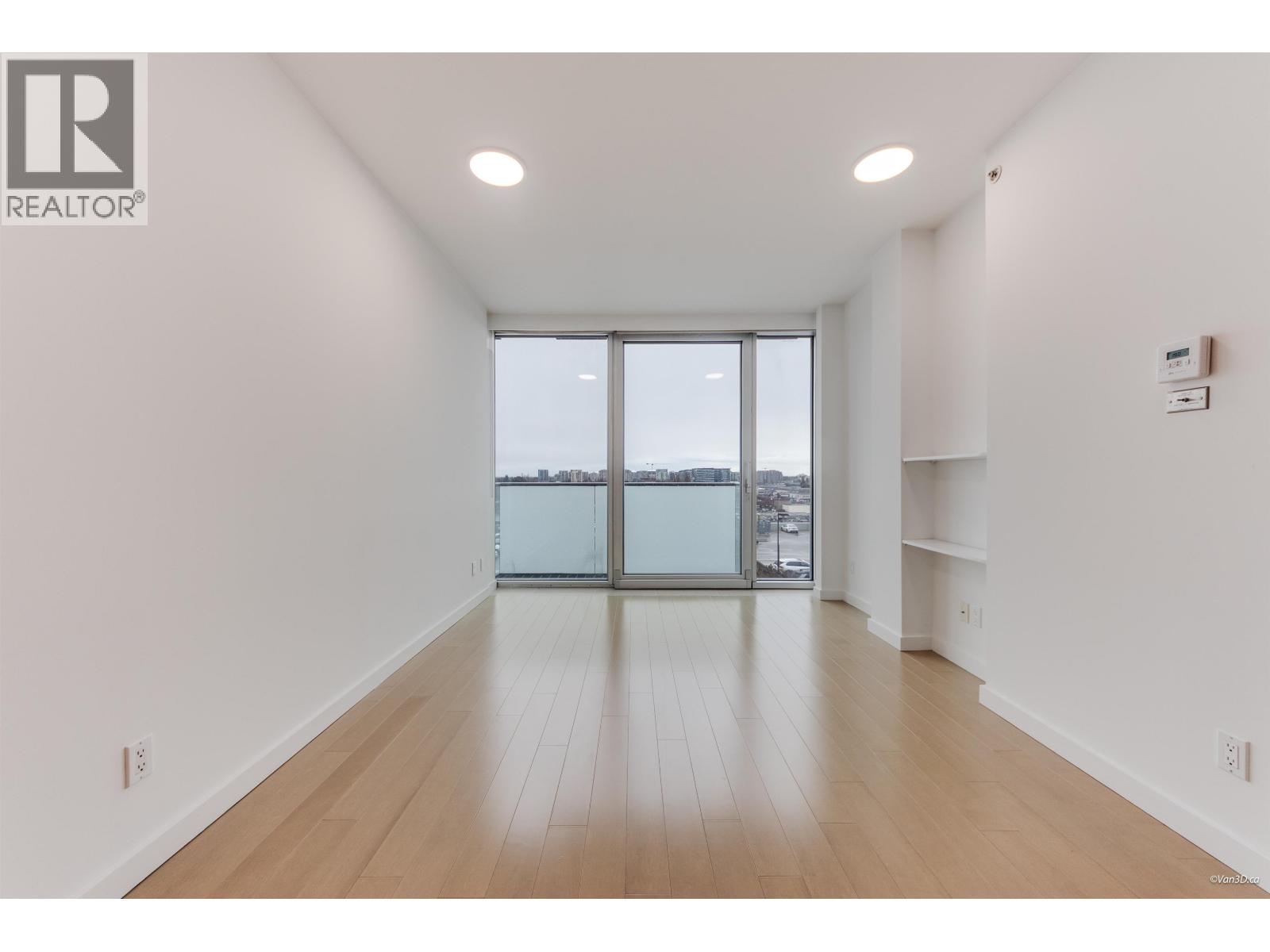 823 8080 CAMBIE ROAD