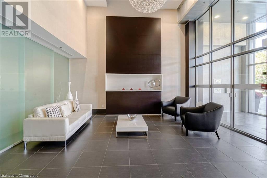 120 DALLIMORE Circle Unit# 926