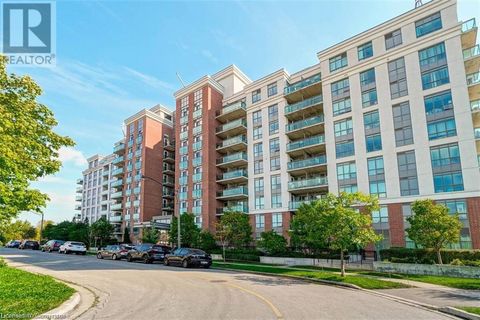 120 DALLIMORE Circle Unit# 926 Toronto ON M3C4J1