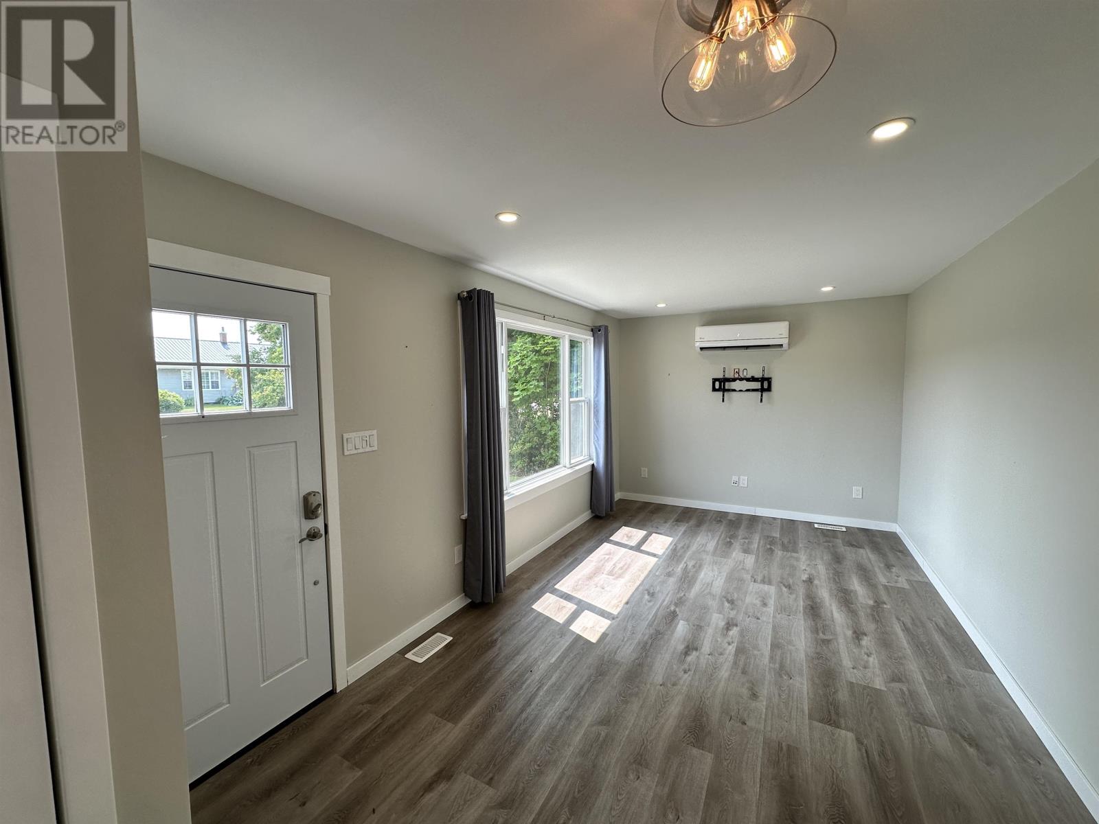 389 Highland Avenue