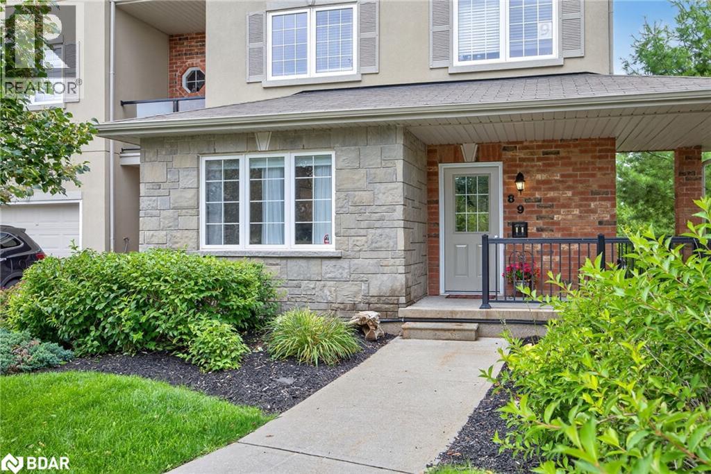 49 FERNDALE Drive S Unit# 8