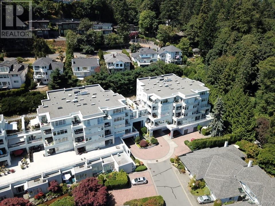 408 5110 Cordova Bay Rd