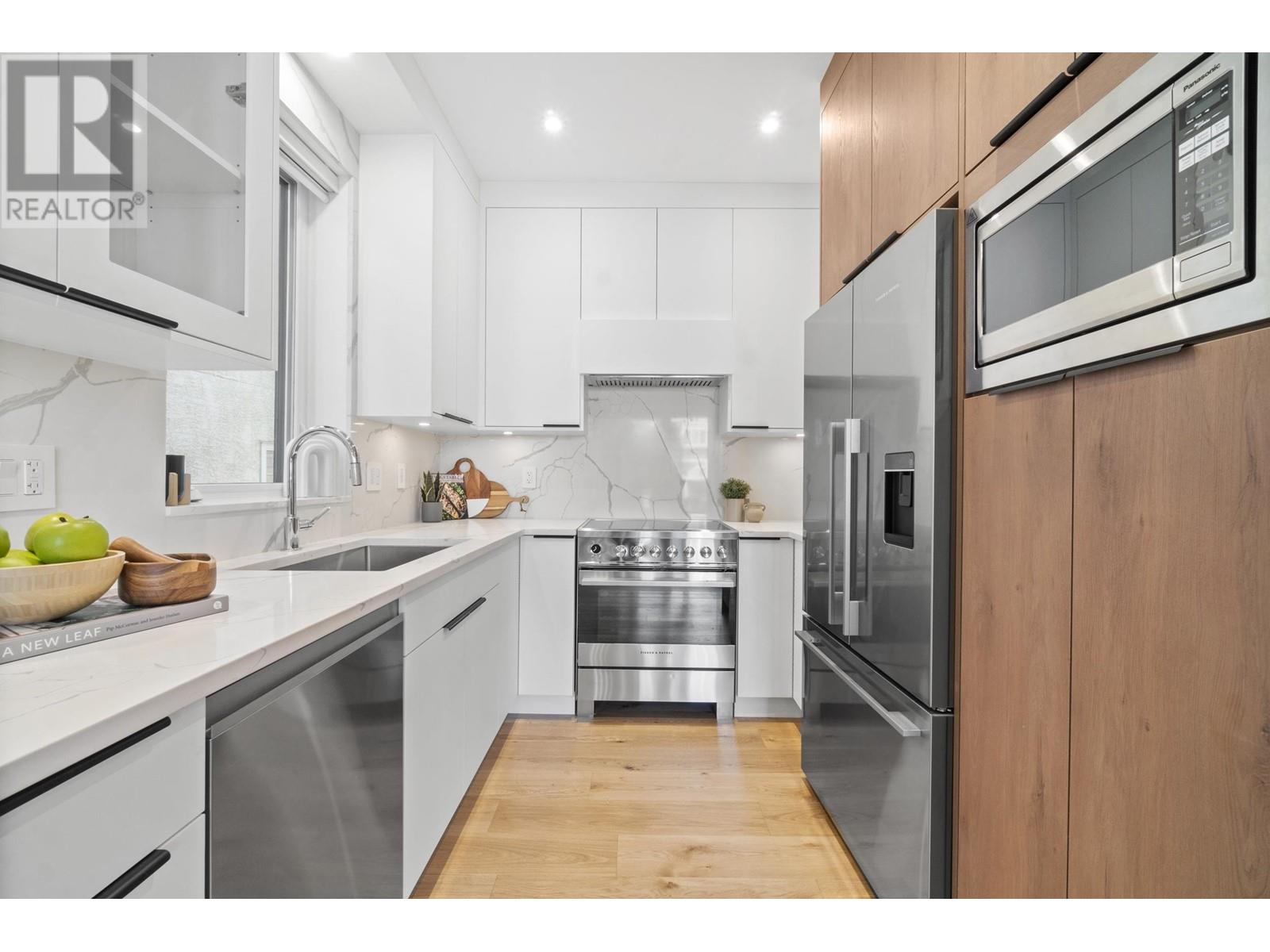 40 E 46TH AVENUE