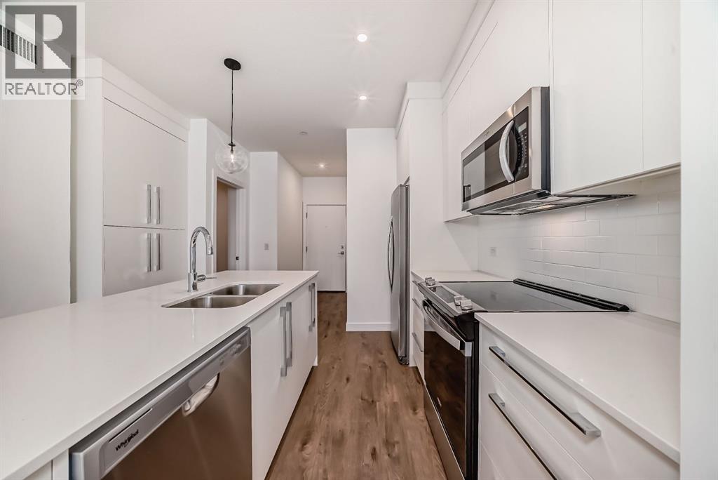 4416, 6 Merganser Drive W