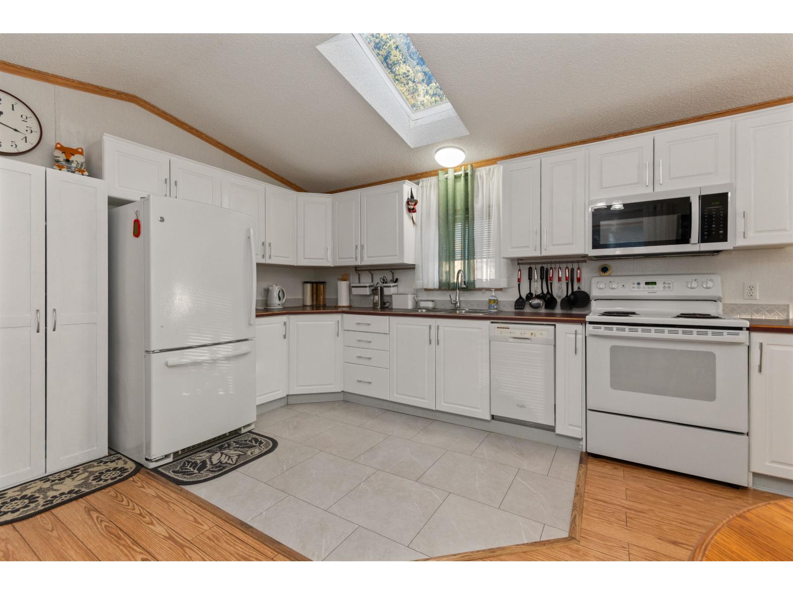 3 6338 VEDDER ROAD|Sardis South