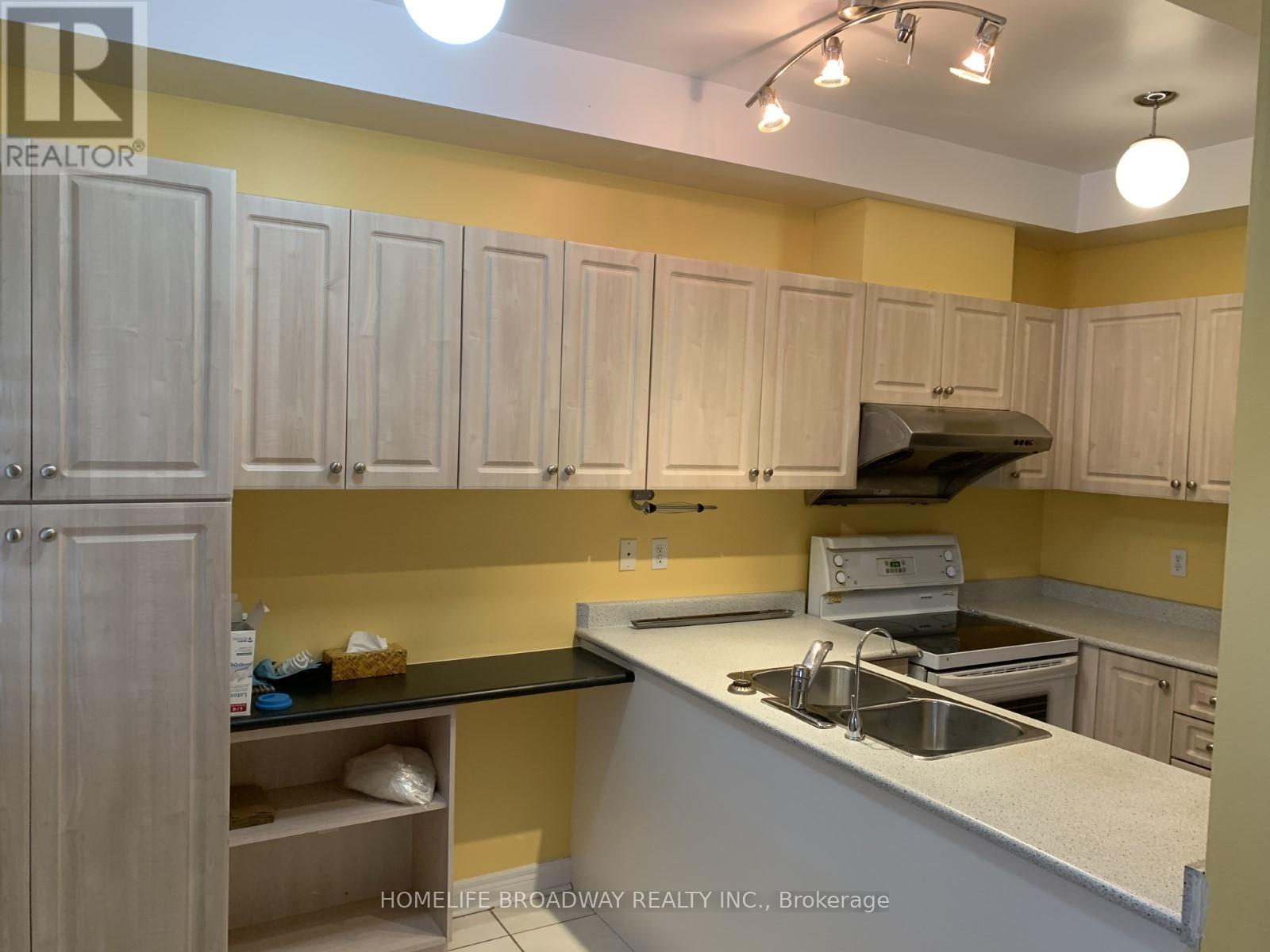 565 SOUTH UNIONVILLE AVENUE