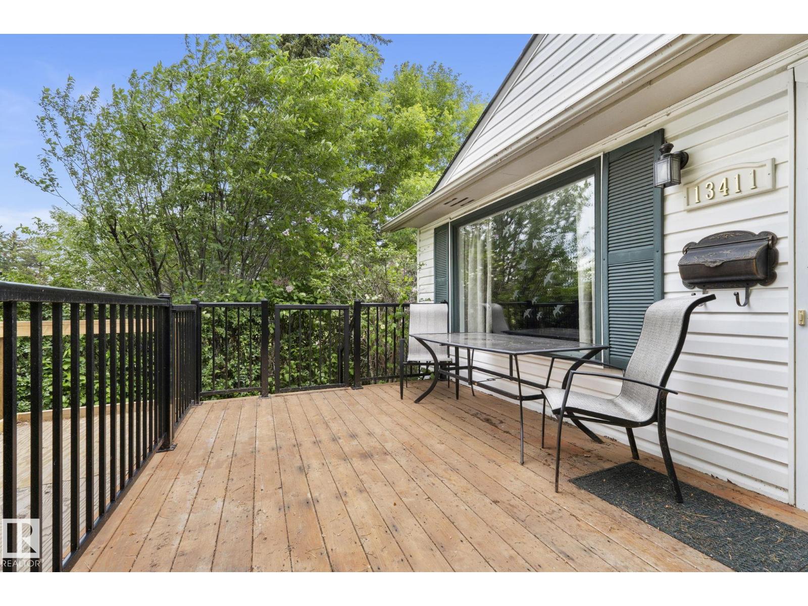 13411 105 ST NW