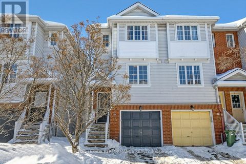 95 MANHATTAN CRESCENT Ottawa ON K2C4B7