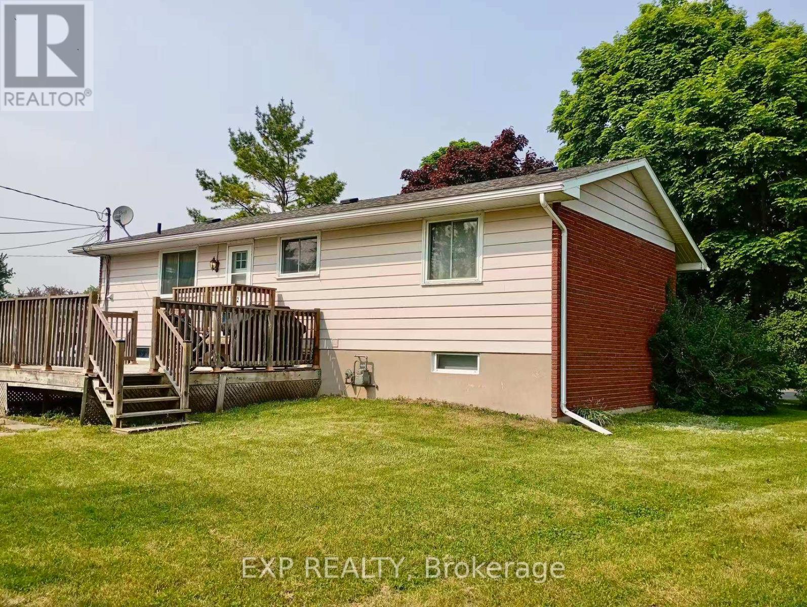 84 SHERWOOD AVENUE