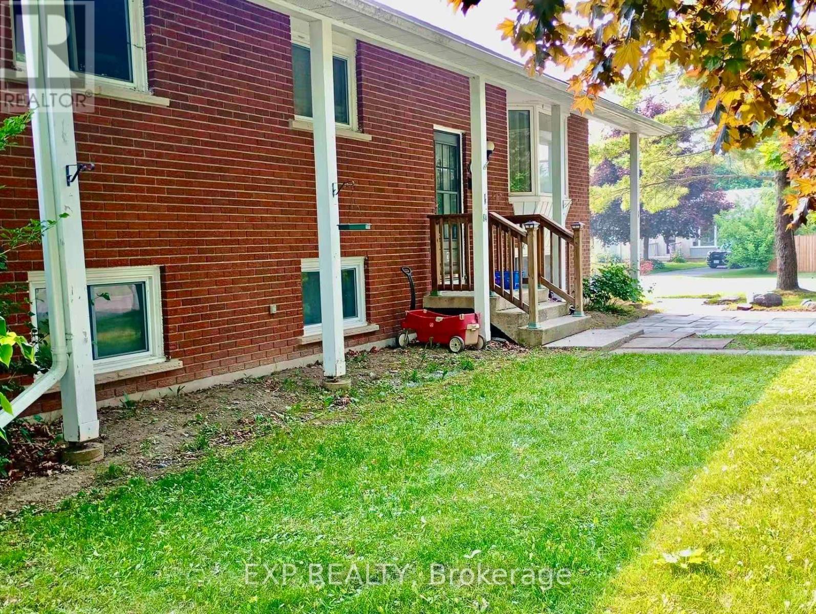 84 SHERWOOD AVENUE