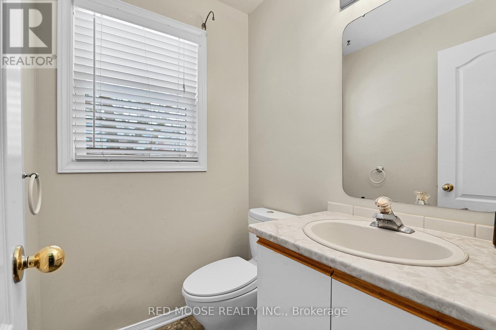 12 WILLWOOD CRESCENT