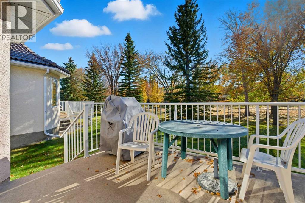 135 Hamptons Park NW