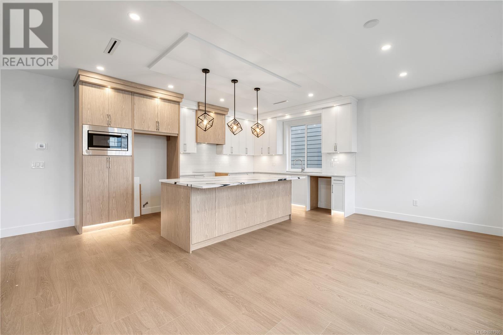 772 Plover Crt