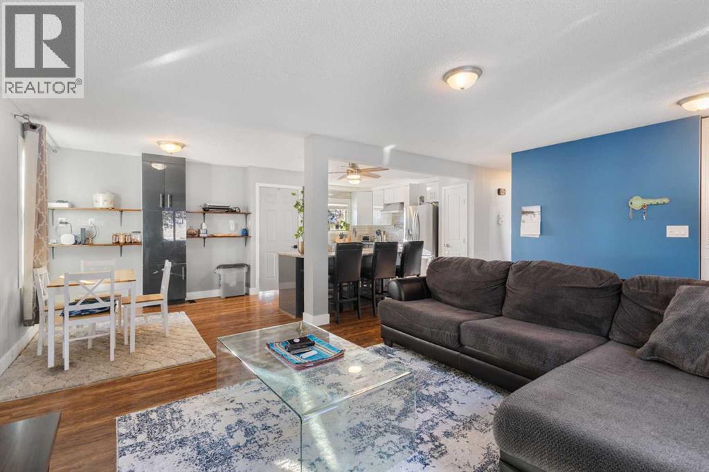 380 Maddock Crescent NE