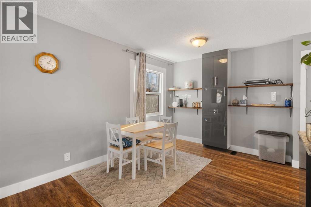 380 Maddock Crescent NE