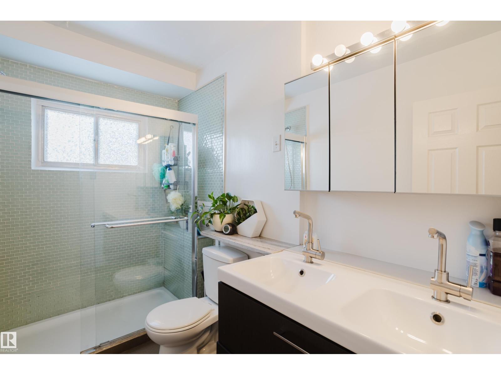 14632 95 AV NW