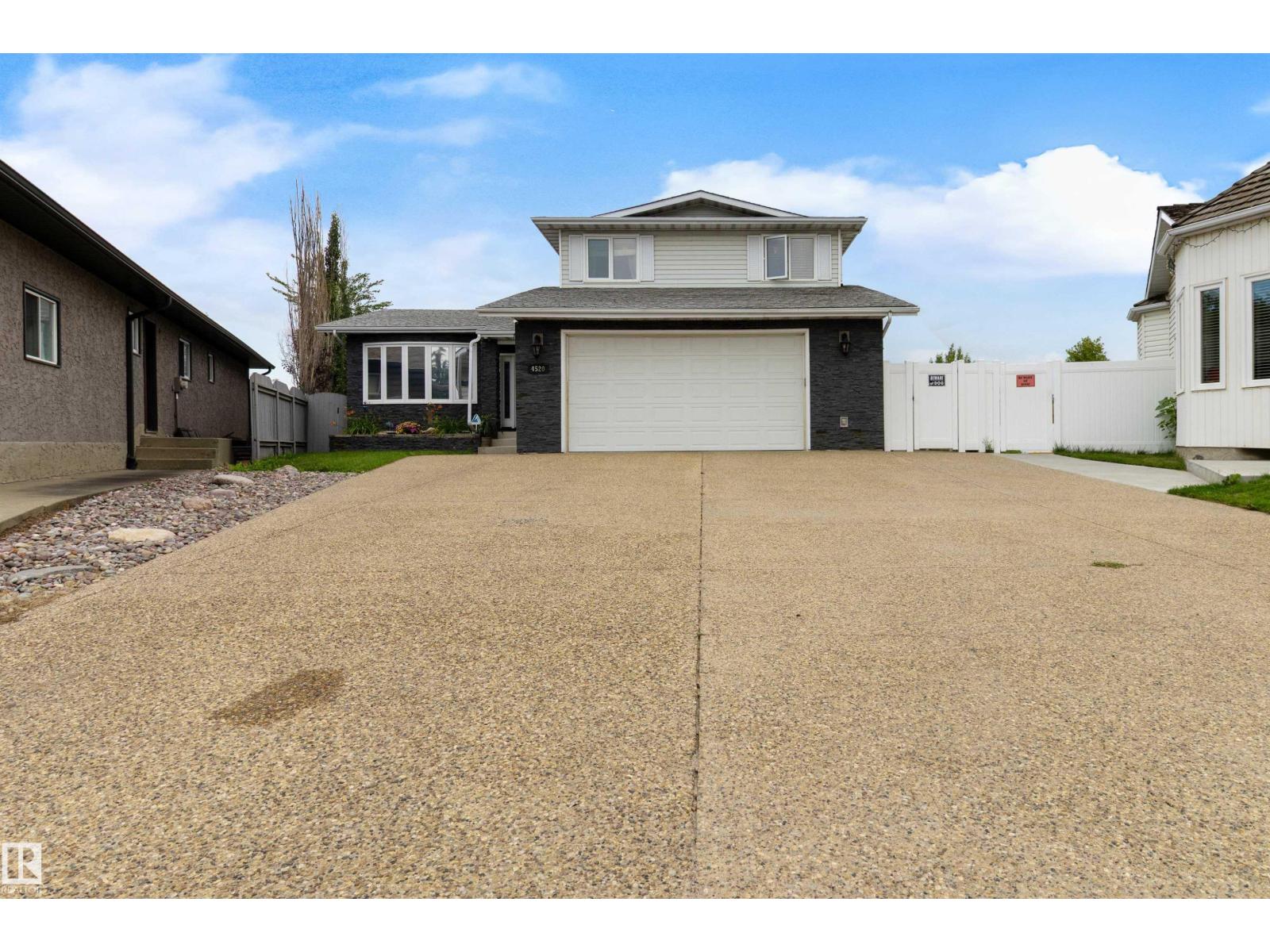 4520 124 AV NW