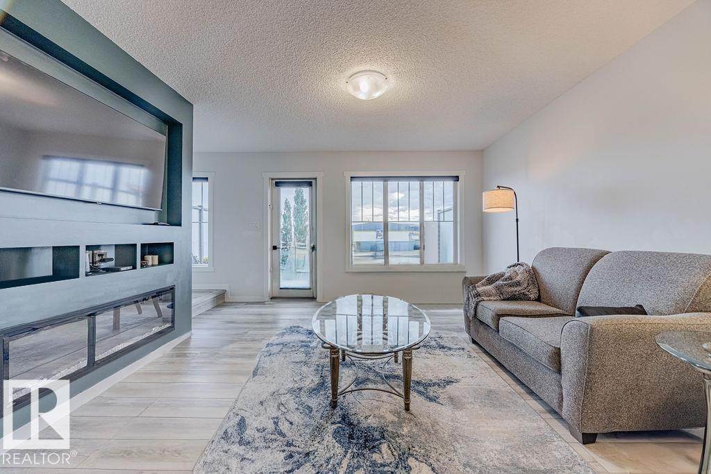 #63 50 MCLAUGHLIN DR