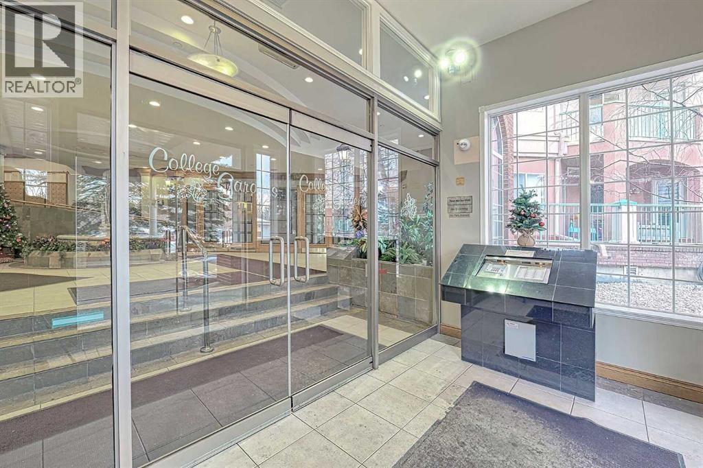 321, 200 Lincoln Way SW