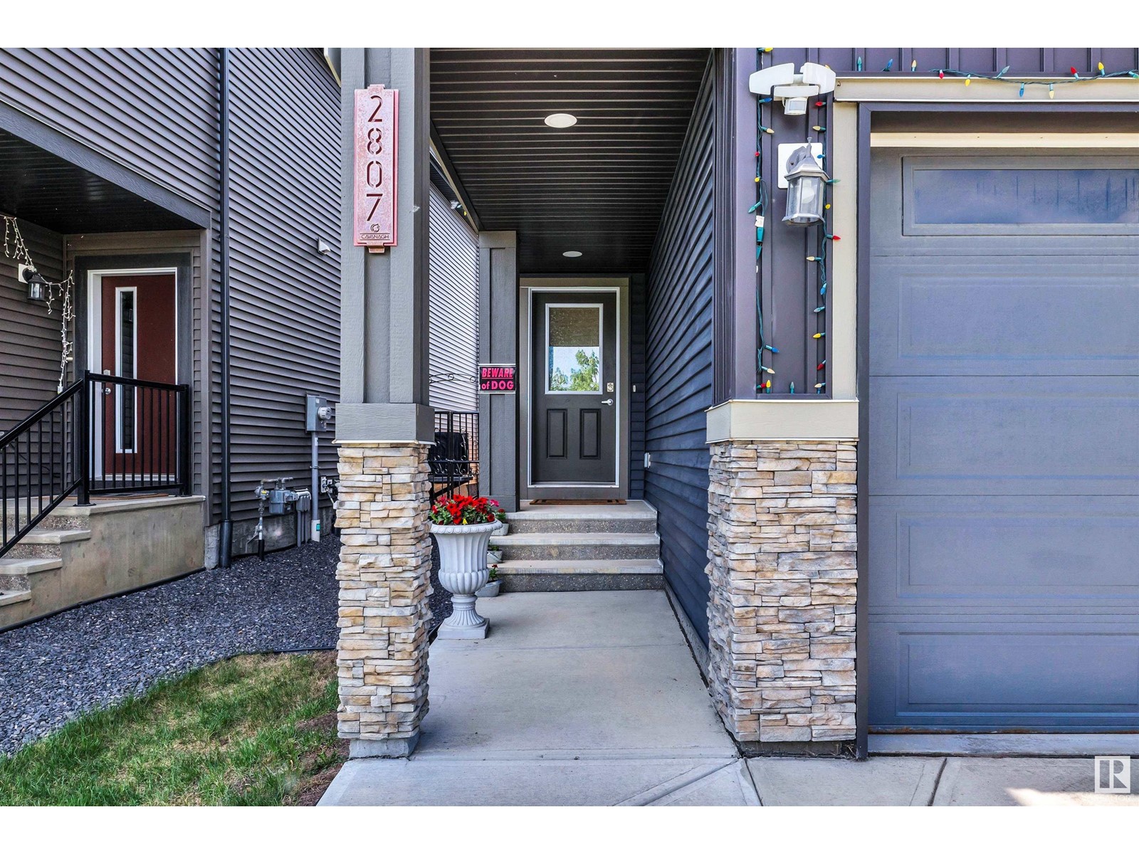 2807 COLLINS CR SW