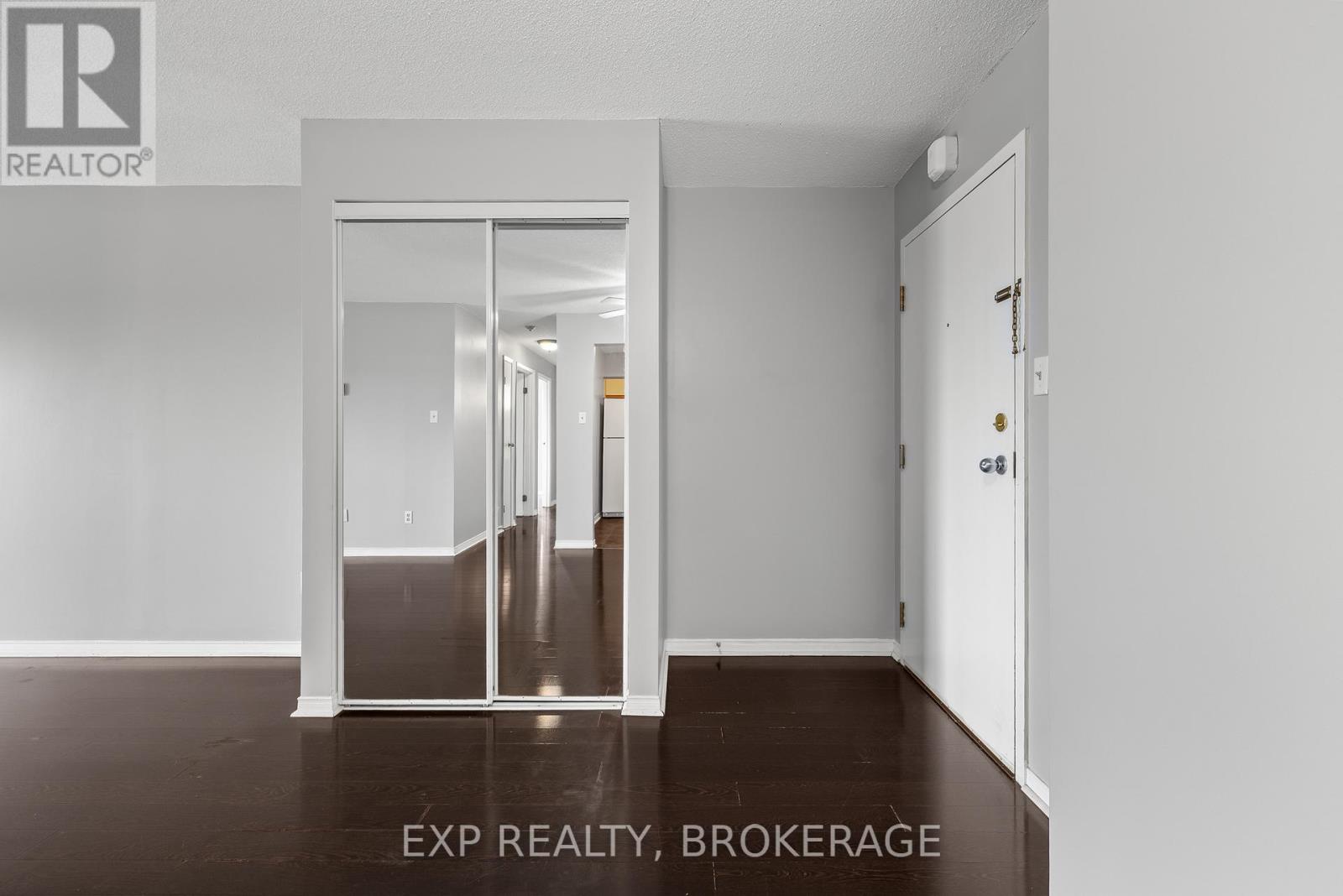 401 - 745 DAVIS DRIVE