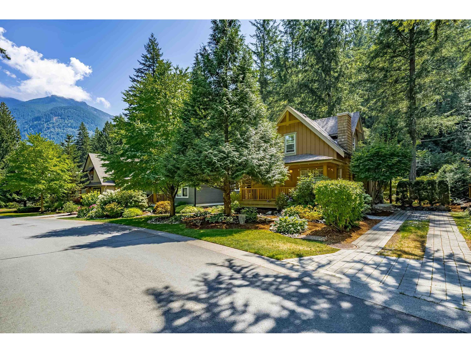 43532 RED HAWK PASS|Cultus Lake South