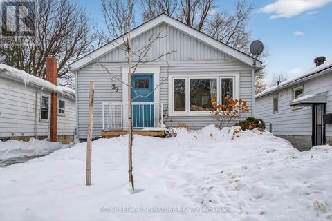 39 RHYDWEN AVENUE Toronto (Birchcliffe-Cliffside) ON M1N2E2