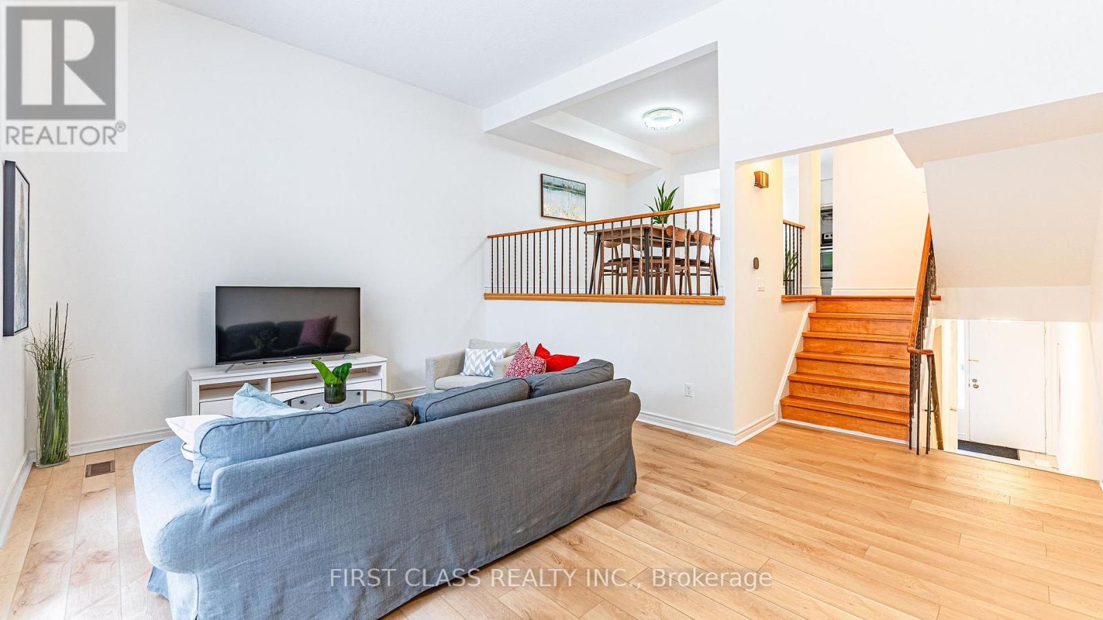 102 JENNY WRENWAY WAY